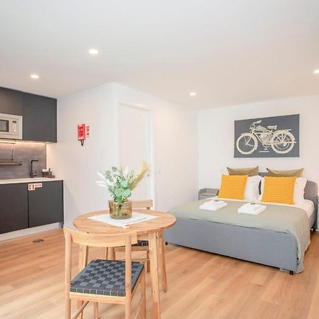 Liiiving In Porto - Downtown Essence Apartments Esterno foto