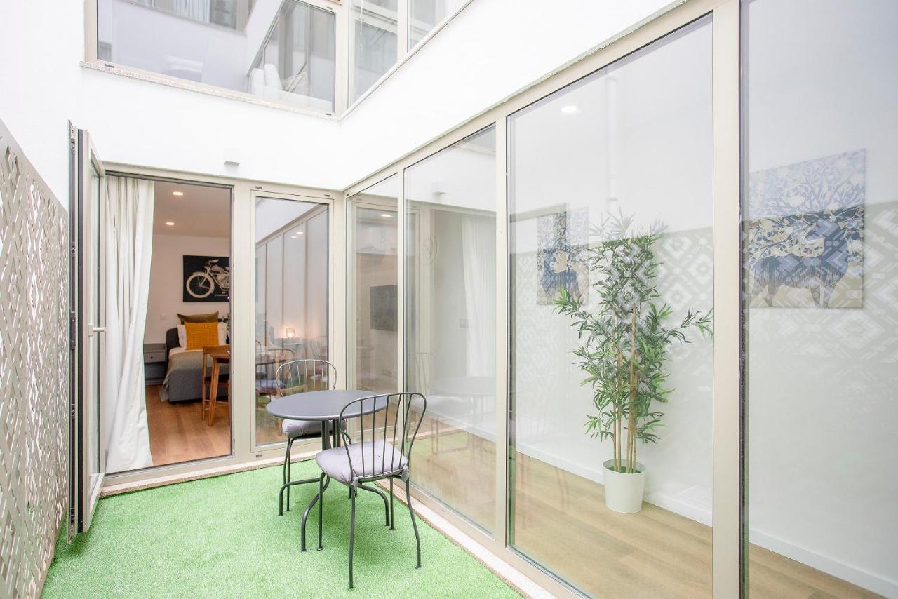 Liiiving In Porto - Downtown Essence Apartments Esterno foto