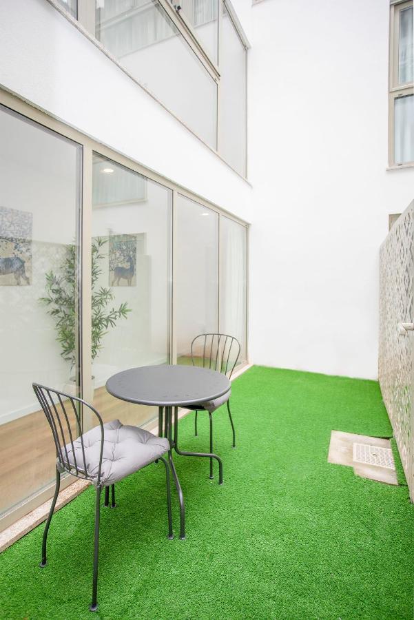Liiiving In Porto - Downtown Essence Apartments Esterno foto